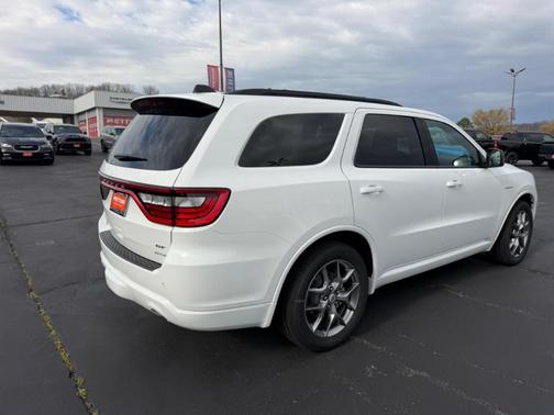 White Knuckle Clearcoat 2026 Dodge Durango GT HEMI V8