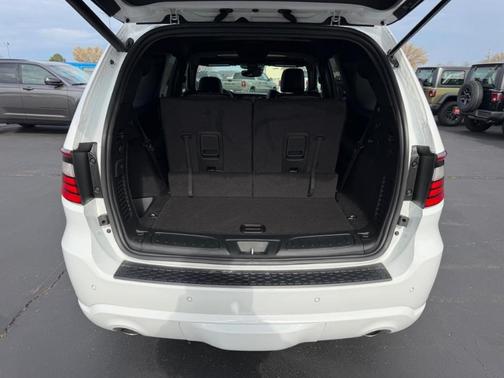 White Knuckle Clearcoat 2026 Dodge Durango GT HEMI V8