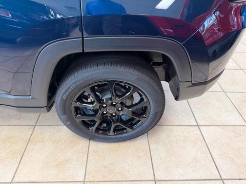Fathom Blue Pearlcoat 2026 Jeep Compass Latitude
