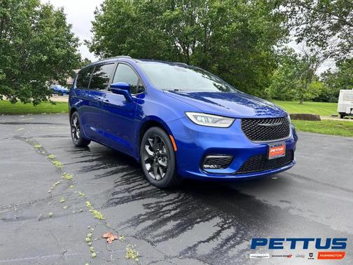 2021 Chrysler Pacifica Touring-L