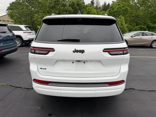 Bright White Clearcoat 2026 Jeep Grand Cherokee L Limited Reserve 4x4