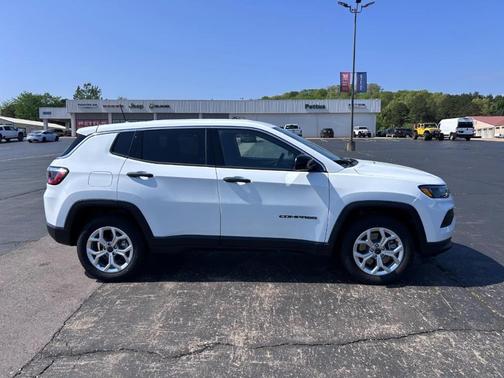 2025 Jeep Compass Sport