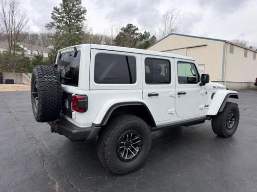 Bright White Clearcoat 2026 Jeep Wrangler Rubicon