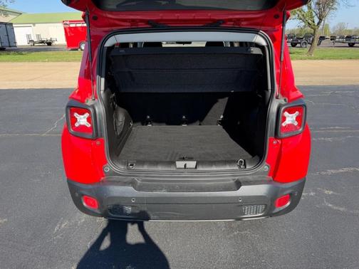 Colorado Red 2018 Jeep Renegade Latitude