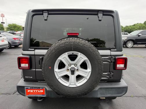 Granite Crystal Clearcoat Metallic 2022 Jeep Wrangler Unlimited Sport RHD