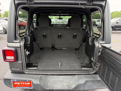 Granite Crystal Clearcoat Metallic 2022 Jeep Wrangler Unlimited Sport RHD