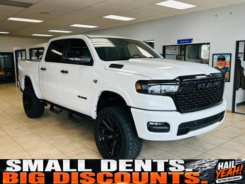 Bright White Clearcoat 2026 RAM 1500 Big Horn/Lone Star