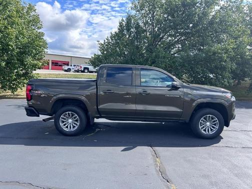 2024 Chevrolet Colorado LT