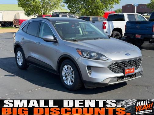 Iconic Silver Metallic 2021 Ford Escape SE