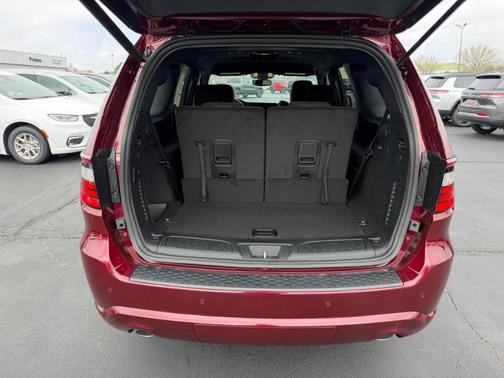 Octane Red Pearlcoat 2026 Dodge Durango GT HEMI V8