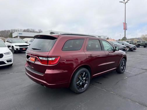 Octane Red Pearlcoat 2026 Dodge Durango GT HEMI V8