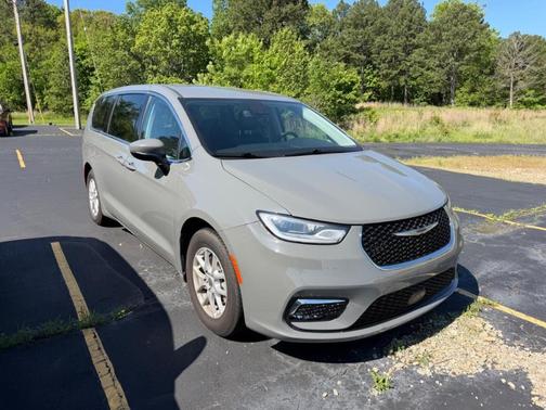 Ceramic Gray Clearcoat 2023 Chrysler Pacifica Touring-L