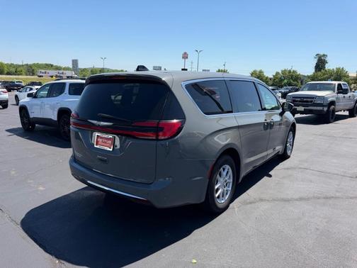 Ceramic Gray Clearcoat 2023 Chrysler Pacifica Touring-L