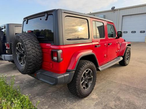 Firecracker Red Clearcoat 2019 Jeep Wrangler Unlimited Sahara