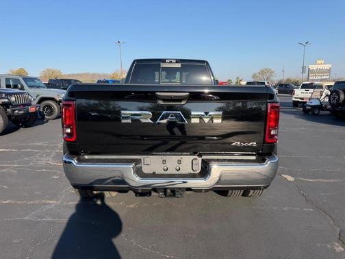 Black Clearcoat 2026 RAM 3500 Tradesman