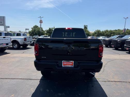 Diamond Black 2026 RAM 2500 Tradesman