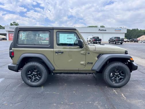 2025 Jeep Wrangler Sport