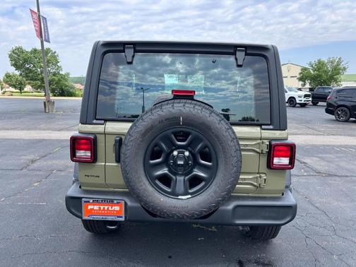 2025 Jeep Wrangler Sport