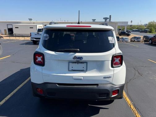 Alpine White Clearcoat 2020 Jeep Renegade Latitude