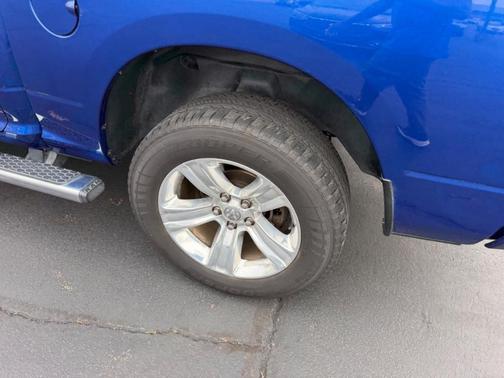 Blue Streak Pearlcoat 2018 RAM 1500 Sport