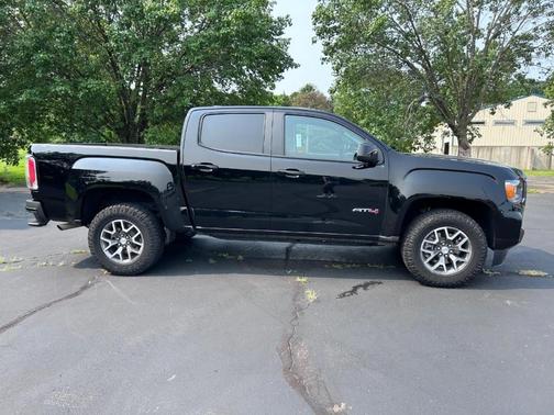2022 GMC Canyon AT4
