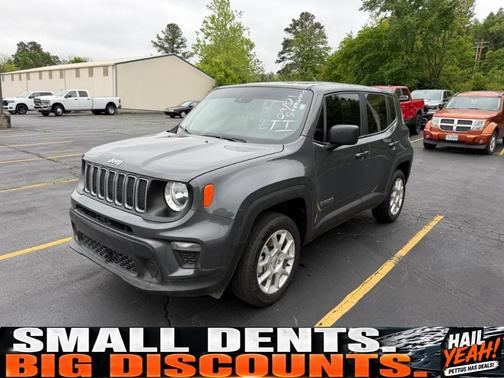 Graphite Gray 2023 Jeep Renegade Latitude