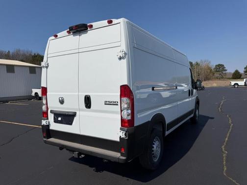 Bright White Clearcoat 2026 RAM ProMaster 2500 High Roof