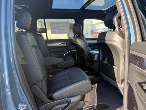 2026 Jeep Grand Wagoneer LIMITED ALTITUDE