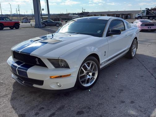 2009 Ford Shelby GT500 Base