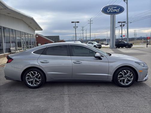 2023 Hyundai SONATA SEL