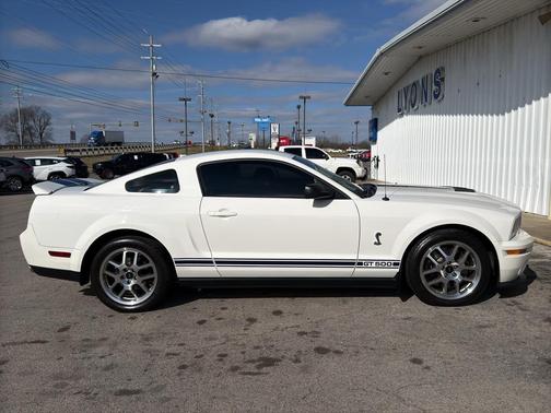 2009 Ford Shelby GT500 Base