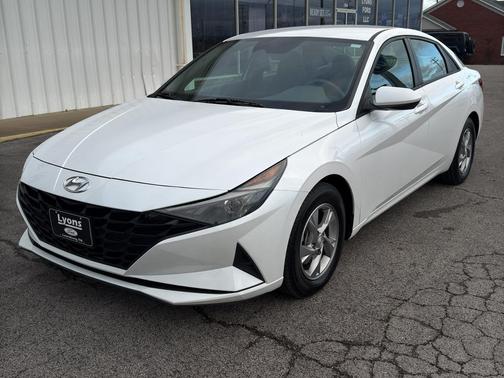 2021 Hyundai ELANTRA SE