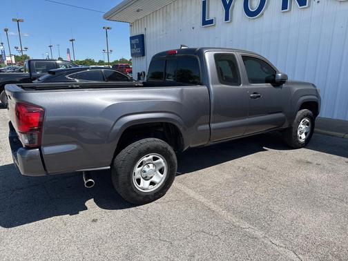 2018 Toyota Tacoma SR