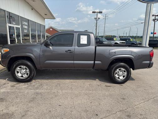 2018 Toyota Tacoma SR