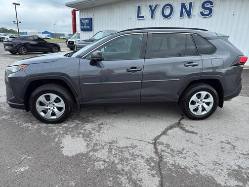 2019 Toyota RAV4 LE