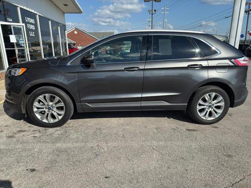 2020 Ford Edge Titanium