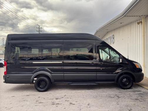 2017 Ford Transit-350 XLT