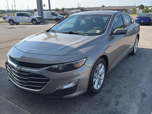 2022 Chevrolet Malibu FWD LT
