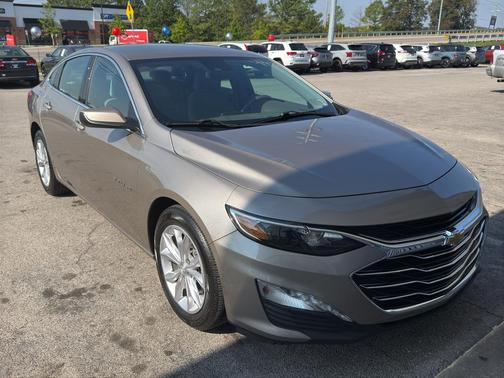2022 Chevrolet Malibu FWD LT