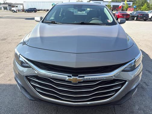 2022 Chevrolet Malibu FWD LT