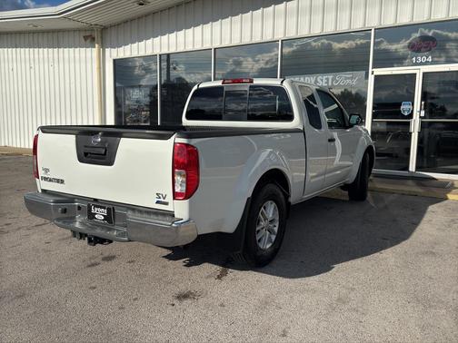 2017 Nissan Frontier SV