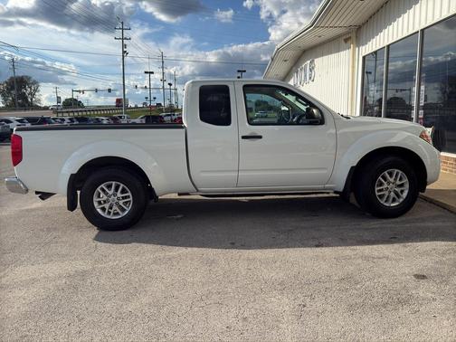 2017 Nissan Frontier SV