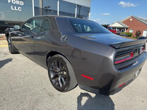 2022 Dodge Challenger SXT