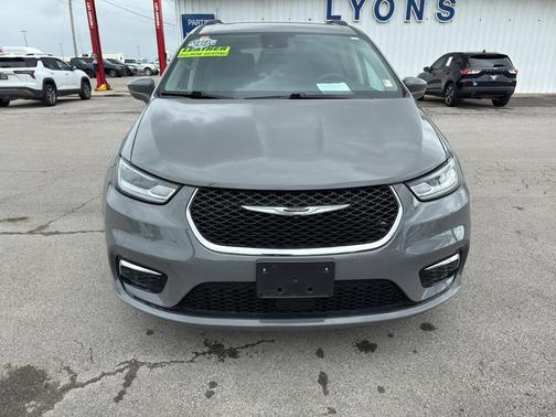 2022 Chrysler Pacifica Touring-L