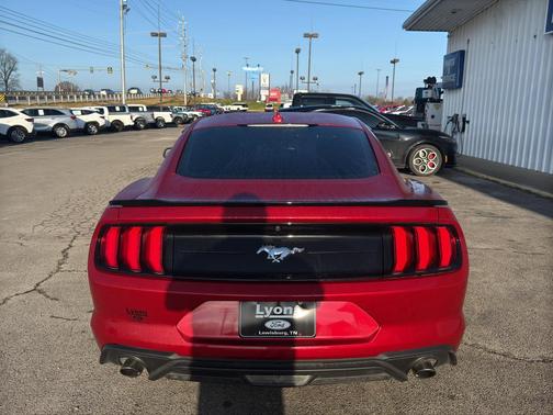 2021 Ford Mustang EcoBoost