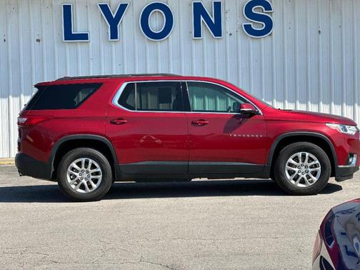 2020 Chevrolet Traverse LT Cloth
