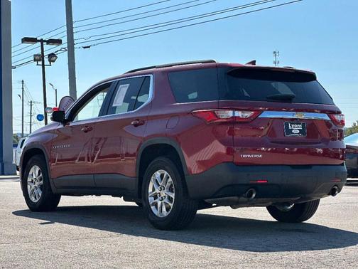 2020 Chevrolet Traverse LT Cloth