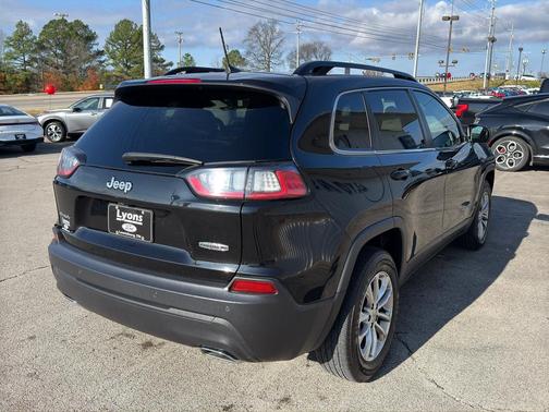 2022 Jeep Cherokee Latitude Lux