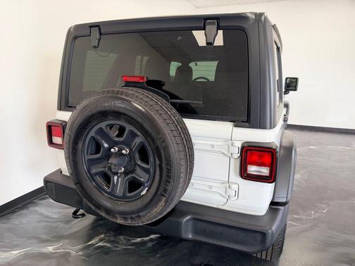 Bright White Clearcoat 2023 Jeep Wrangler Sport