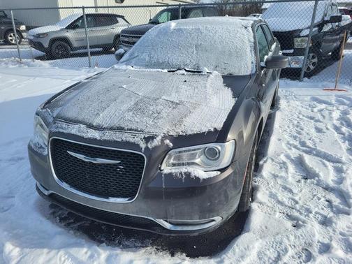 2015 Chrysler 300 Limited